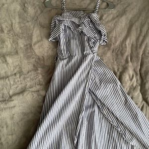 A new day. Dress. Slit up moddle. Adjustable straps